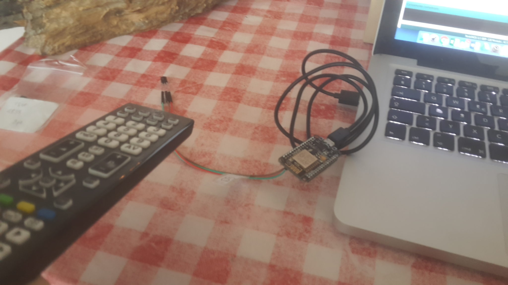 Copia codici IR con NodeMcu